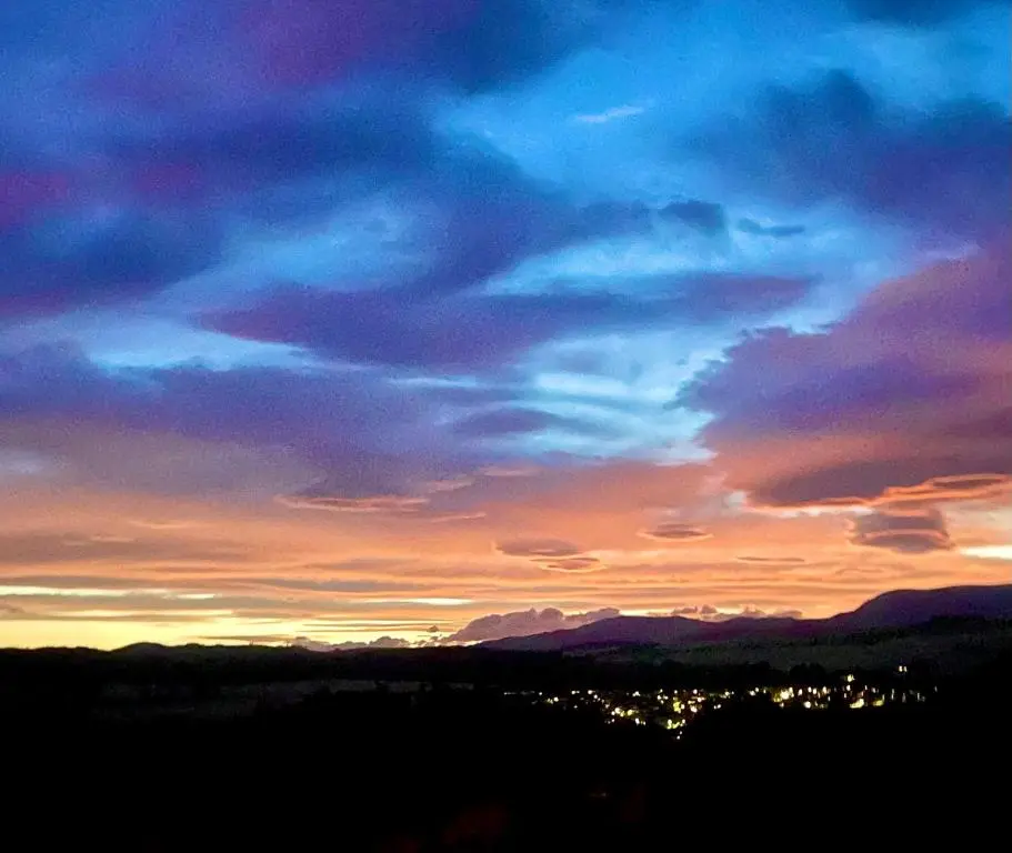 a view of a sunset with a cloudy sky at Findon Nook in Culbokie