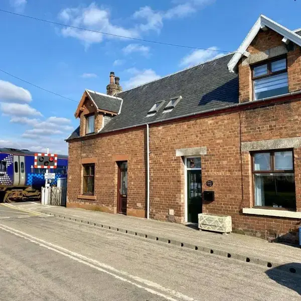 Crossing Cottage