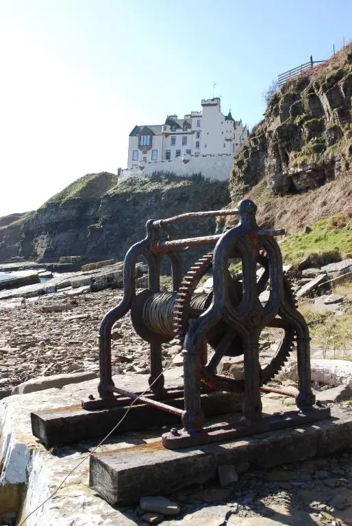 a statue of a bench on the beach at Faodail 'a lucky find' in Dunbeath