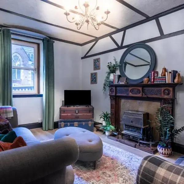 Criss Cross Cottage