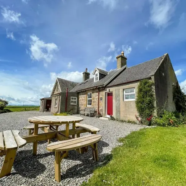Pine Cottage - Dalcross