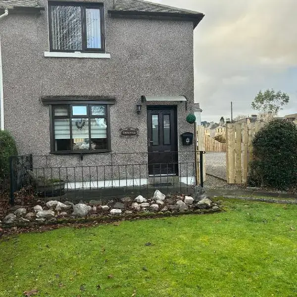 2 Bedroom Sheneval House Free Parking