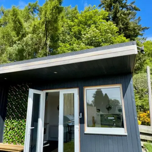 Brae Cabin