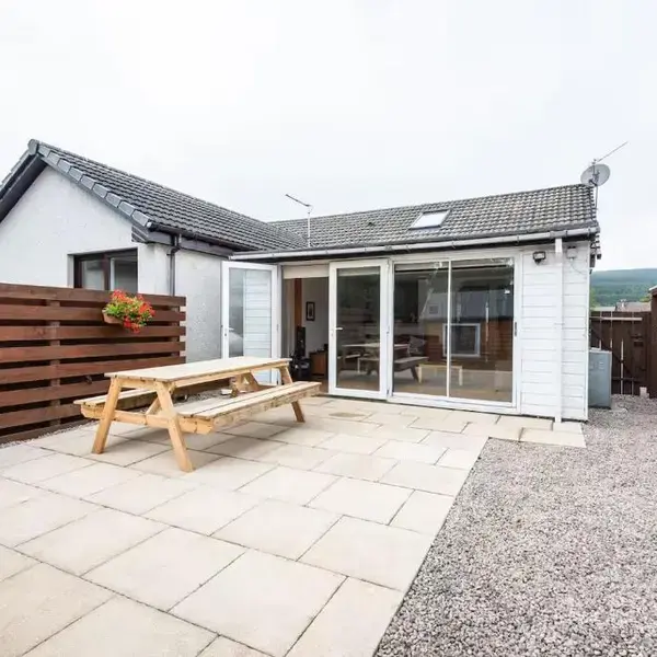 4guests-2br-privategarden-freeparking