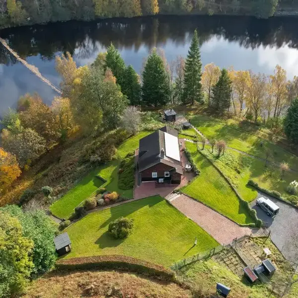 Clunie Dam Lodge