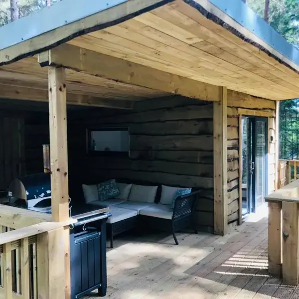 Treetops at Wildwoodz Off grid treehouse No electricity