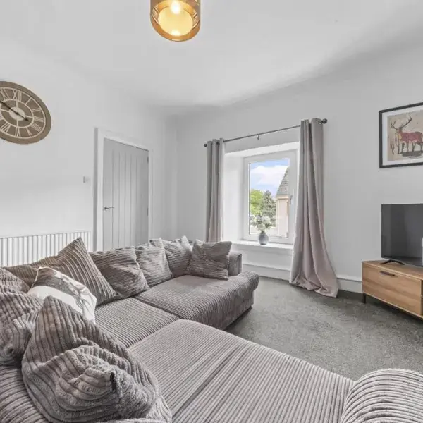 Crown 3 Bedroom Apartment - Inverness