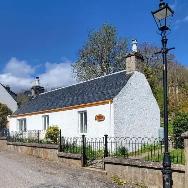 Ghillies Cottage