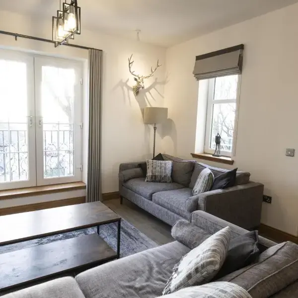 Royal Gardens Apartment 10