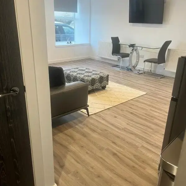Newly Renovated Luxuary Flat overlooking Wick Bay