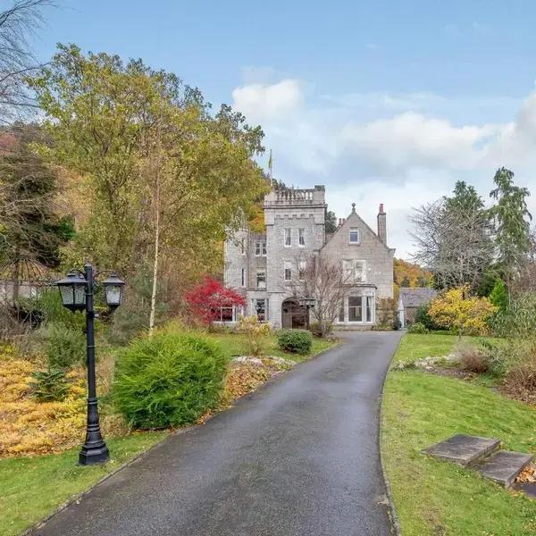 Craigendarroch House