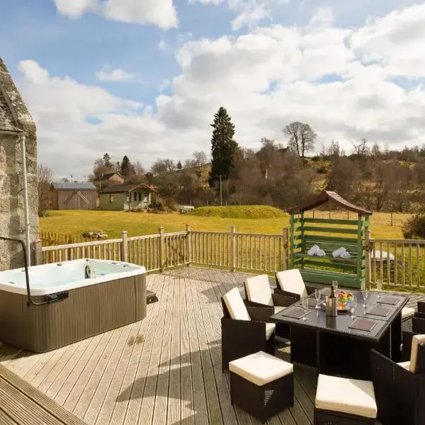 The Maltings - lodge with hot tub