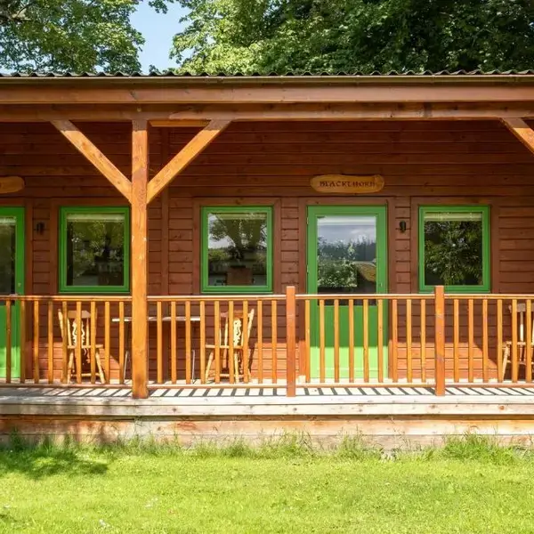 Marcassie Farm Lodges - Blackthorn Studio