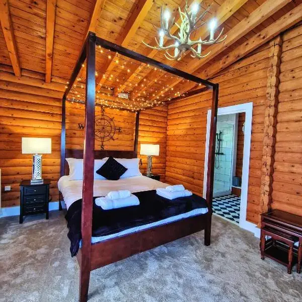 Kaoglen-Stags Suite-Hot tub-Cairngorms- Dog Friendly