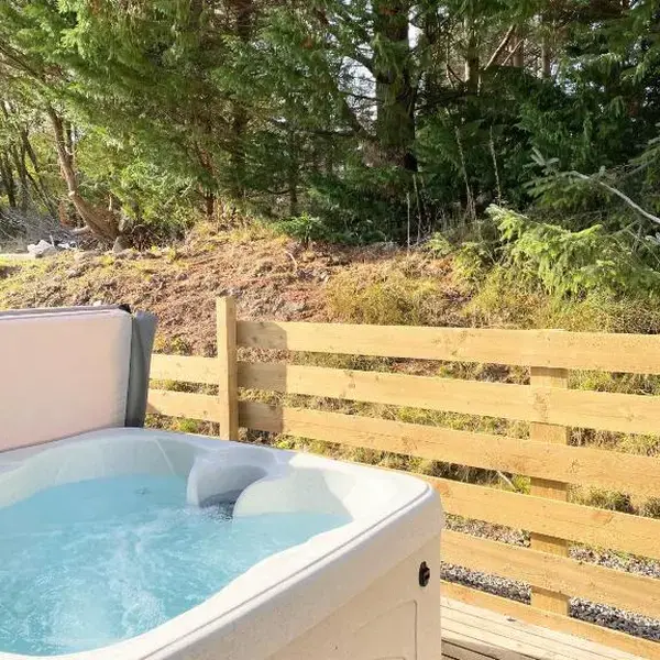 kaoglen Wild-Hot tub-Cairngorms-Pet Friendly