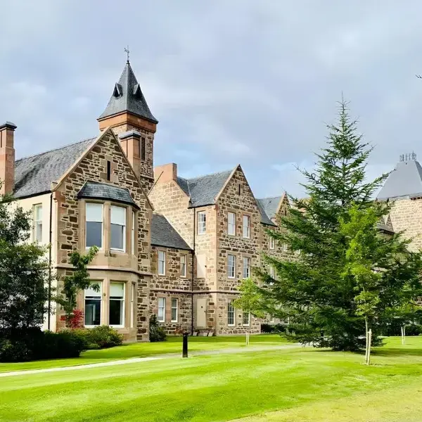 Great Glen Townhouse Inverness - Entire 3 Story Townhouse