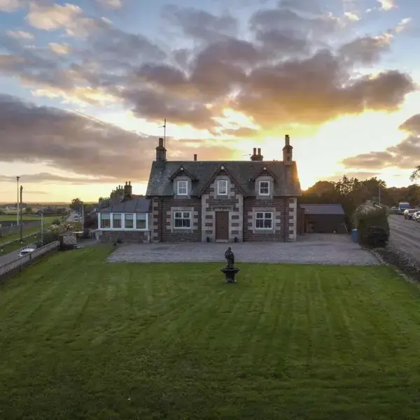 Glenshee Guest House