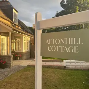Altonhill Cottage - room only