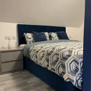 Lochside Loft - Self Catering Apartment for 2 In a great location for Inverness Airport and both Cabot Highlands & Nairn Golf Courses