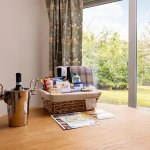 Courtyard Cottage 3