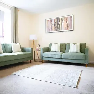 Innes Street Apartment