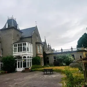 Cluny Hill Hotel