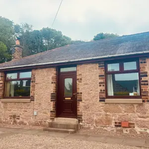 Roos Cottage