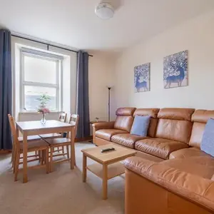 2 Bed Central Apart - May Court