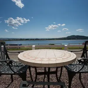 Shore View Cottage