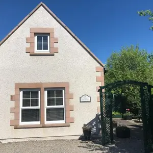 New Cottage 3 Bedroom Free Parking
