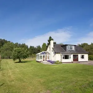 Juniper Hill Loch Achilty