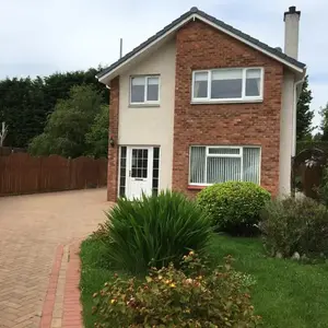 Crescent Corner