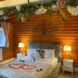 Kaoglen-Blossom-Hot tub-Cairngorms-Pet Friendly